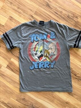 Tom & Jerry t-shirt